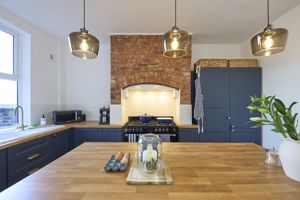 Photo 23- click for photo gallery